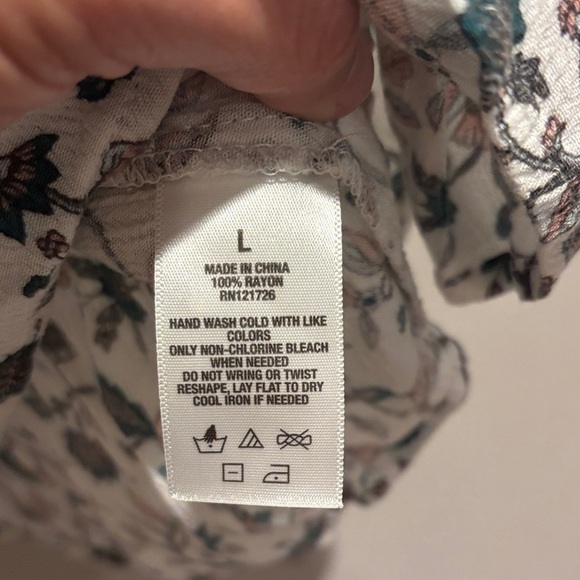 Aeropostale Floral Long Sleeve Blouse - White and Green - Picture 4 of 6